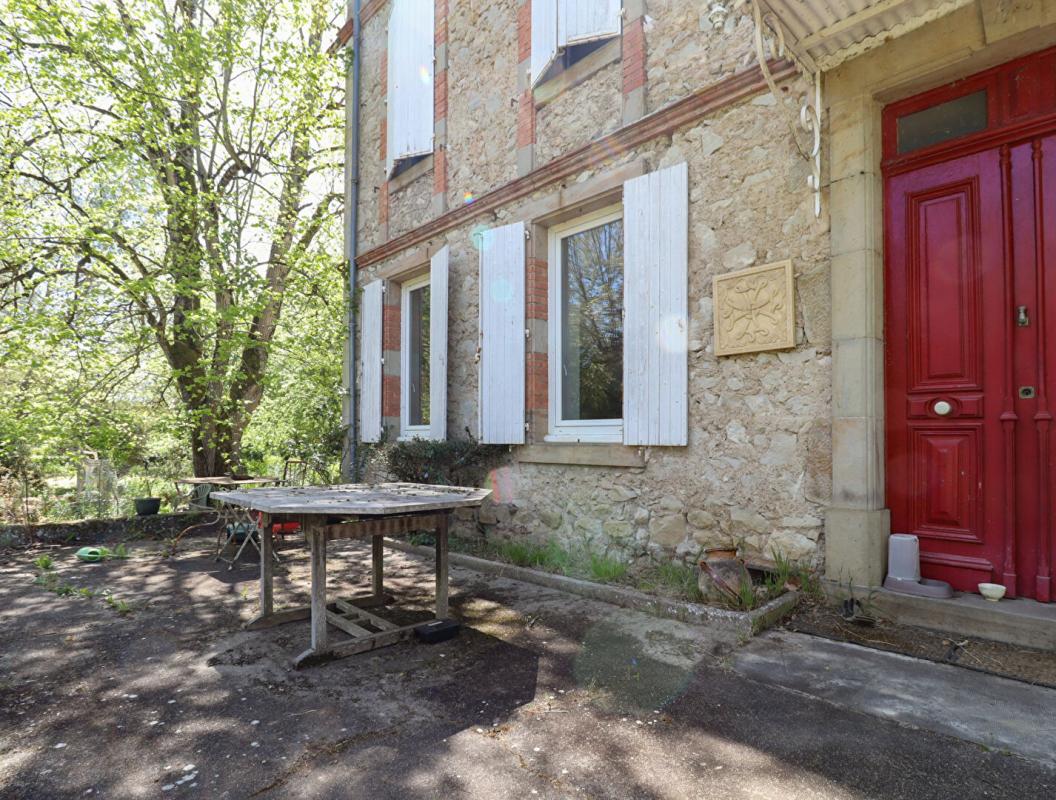 GRAULHET Superbe maison de maître - 284 m² habitables - Parc arboré de 3 800 m² 7