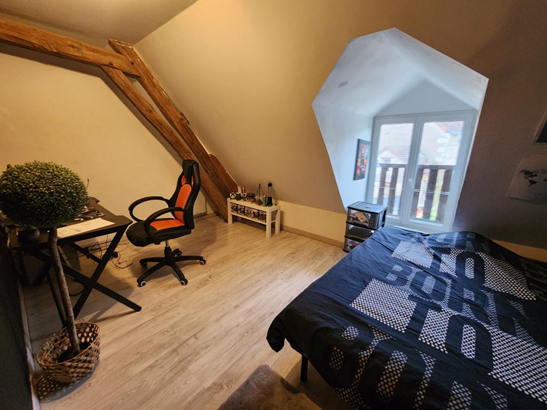 LOCHES Maison Loches 9 pièce(s) 298 m2 9