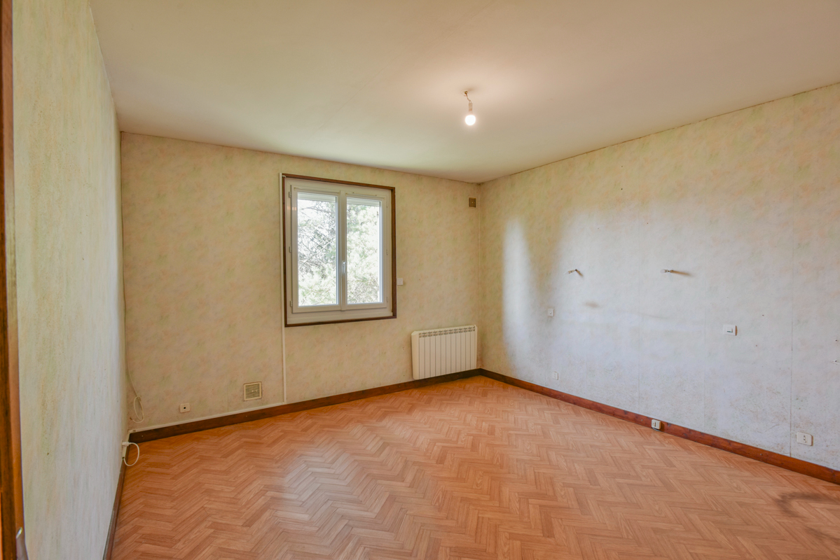 COUZE-ET-SAINT-FRONT Maison 5 pièce(s) 98 m2 plein pied, 3ch, grande sous sol, jardin 1977M2 12