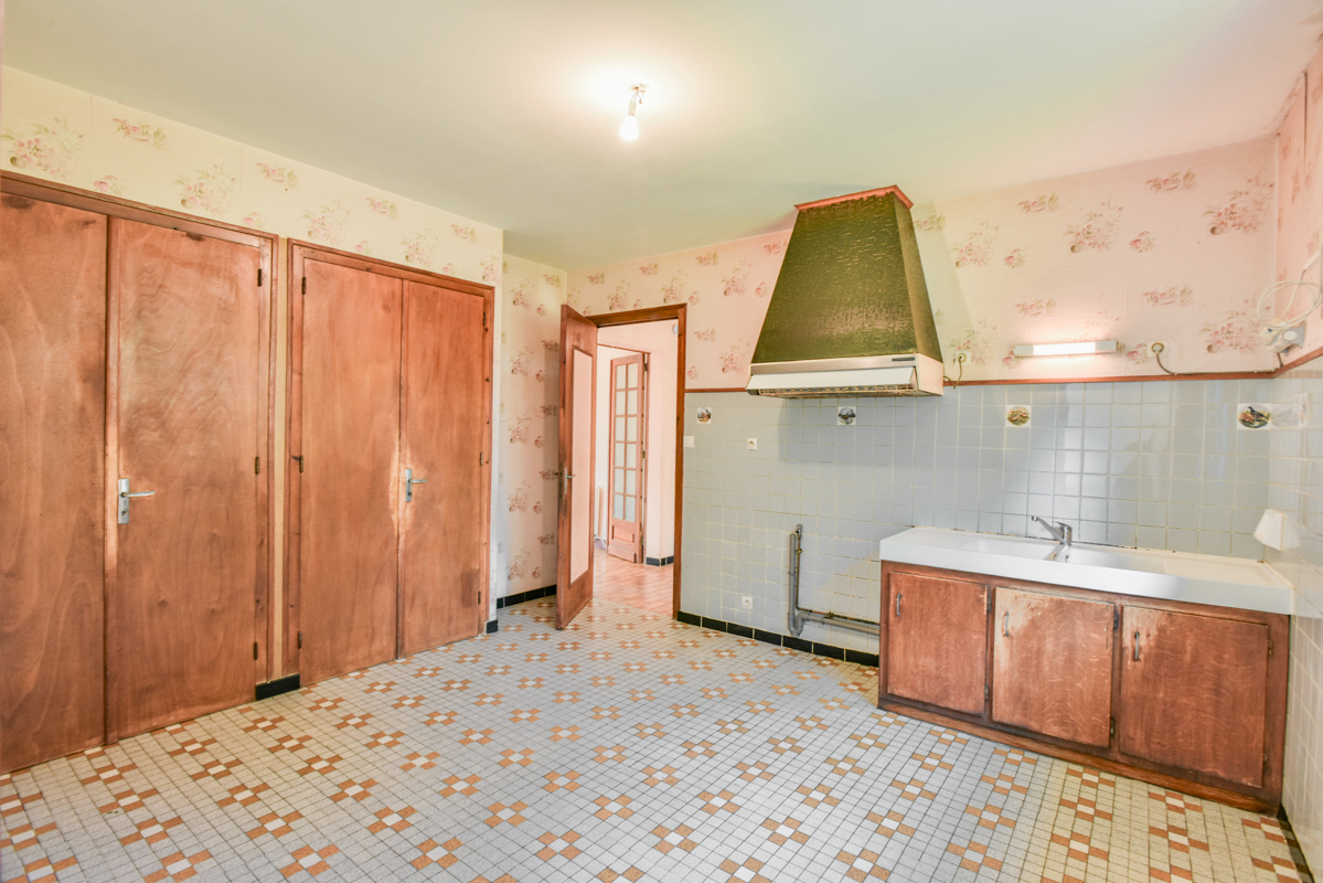 COUZE-ET-SAINT-FRONT Maison 5 pièce(s) 98 m2 plein pied, 3ch, grande sous sol, jardin 1977M2 6