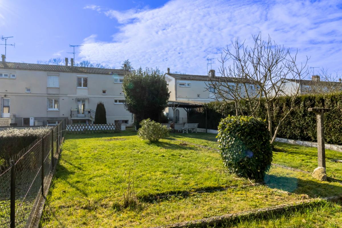 CHABRIS Maison Chabris 4 pièce(s) 72 m2 13