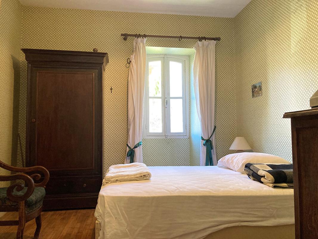 CAHORS Maison de caractère 5 chambres à 10 minutes de Cahors 12