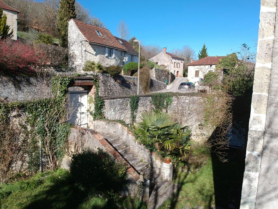 CAHORS Maison de caractère 5 chambres à 10 minutes de Cahors 15