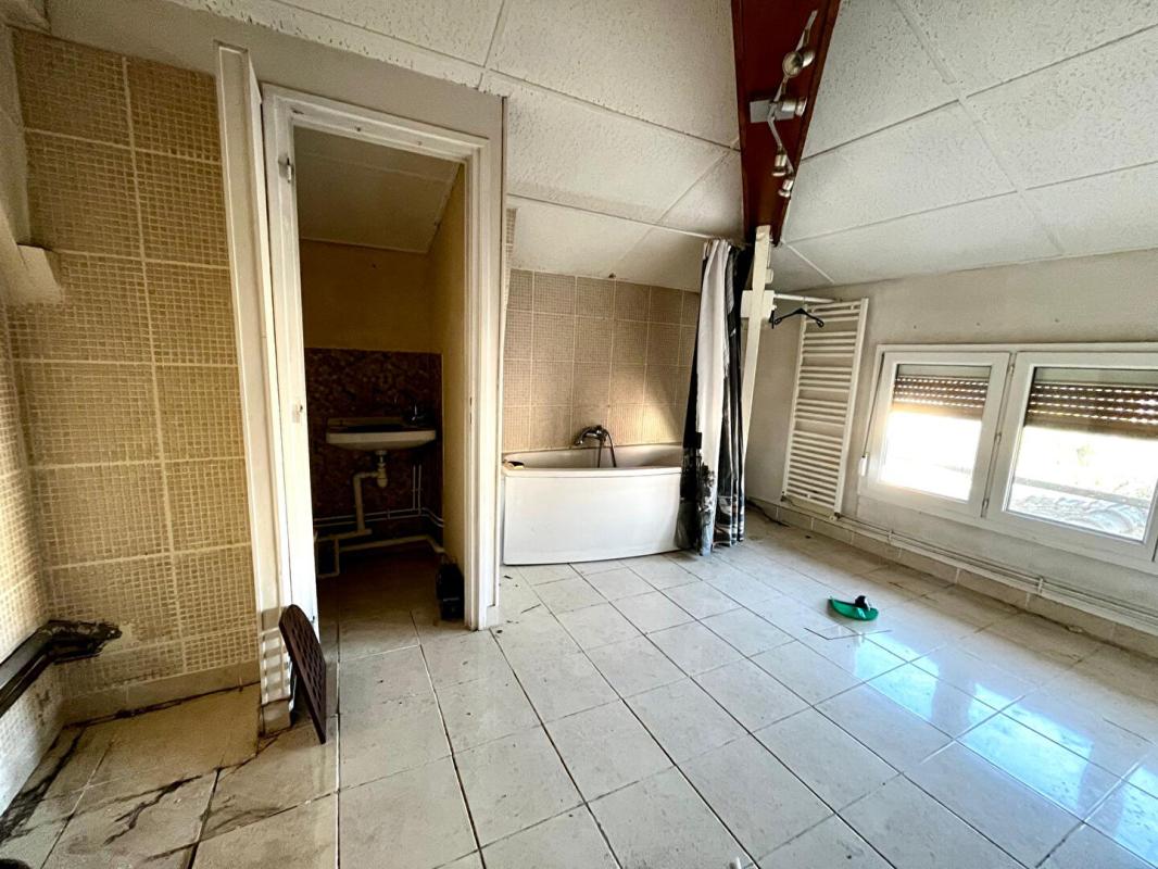 CHATILLON Bâtiment à réhabiliter de 470m2- Châtillon centre 6