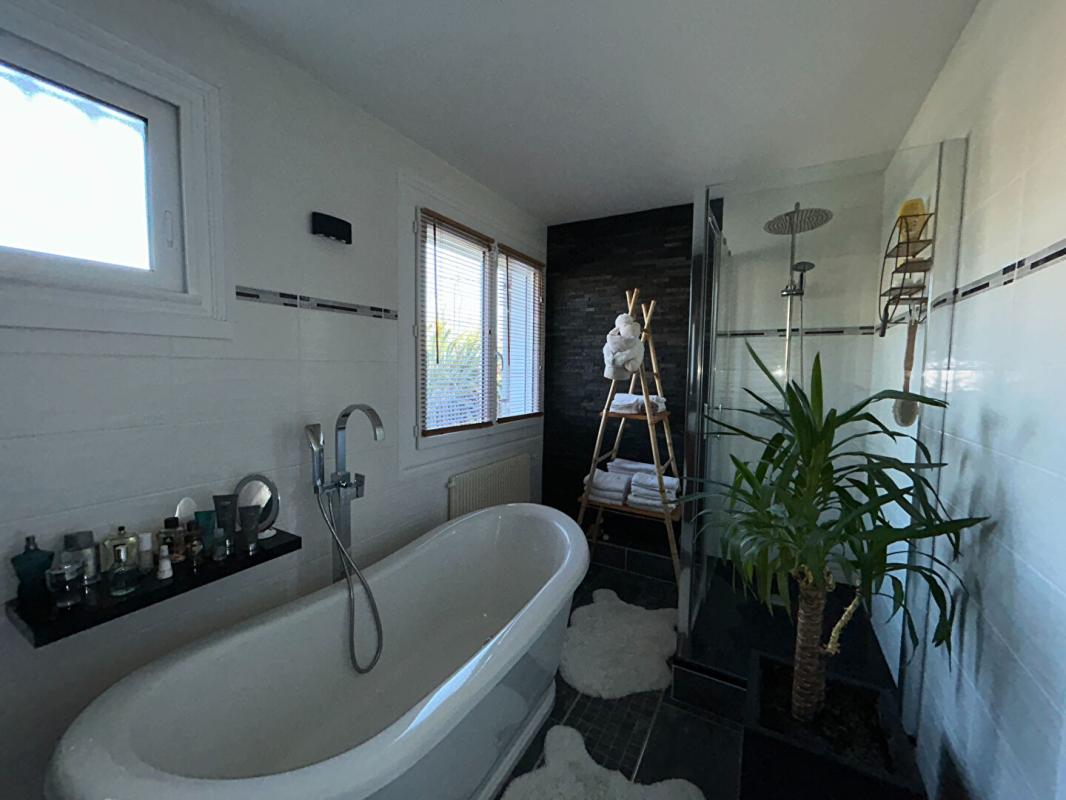 SAINT-SULPICE-ET-CAMEYRAC Maison d'exception à Saint Sulpice Et Cameyrac 8