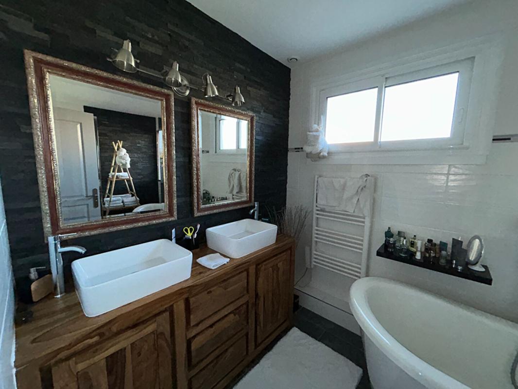 SAINT-SULPICE-ET-CAMEYRAC Maison d'exception à Saint Sulpice Et Cameyrac 9