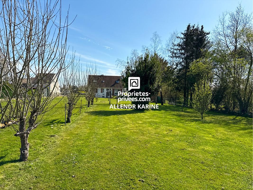 CHEROY Maison Cheroy 6 pièce(s) 125 m2 1