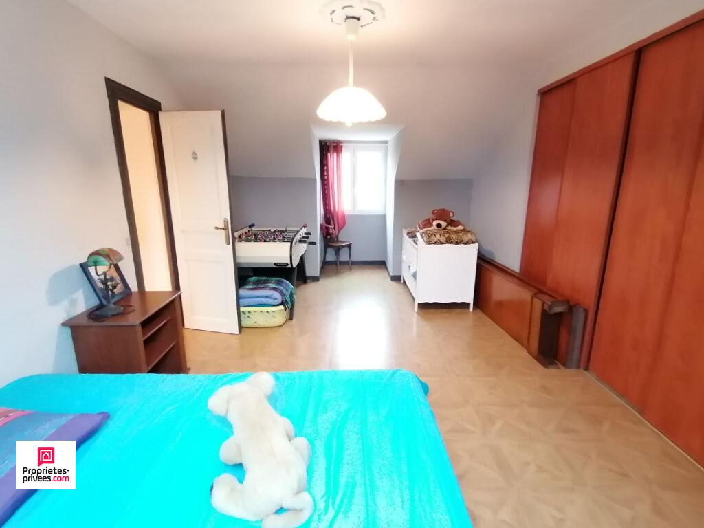 NEAUPHE-SOUS-ESSAI Proche de SEES L'EVECHE (61500)  PROPRIETE , 9 pièce(s)  220 m2 environ, 5 chambres, PRIX  218 000, honoraires 6,34% inclus à la charge de l'acquéreur, soit  205 000 hors honoraires 10