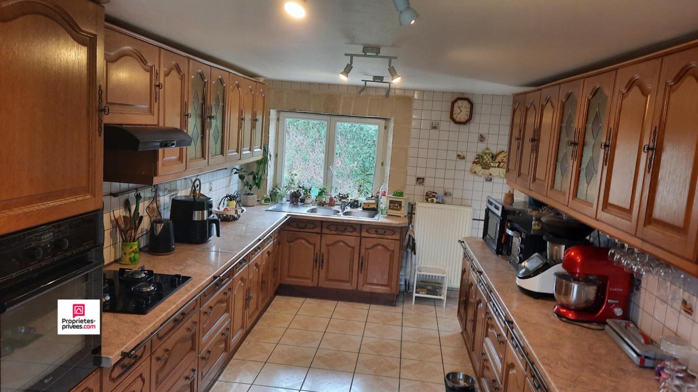 NEAUPHE-SOUS-ESSAI Proche de SEES L'EVECHE (61500)  PROPRIETE , 9 pièce(s)  220 m2 environ, 5 chambres, PRIX  218 000, honoraires 6,34% inclus à la charge de l'acquéreur, soit  205 000 hors honoraires 7