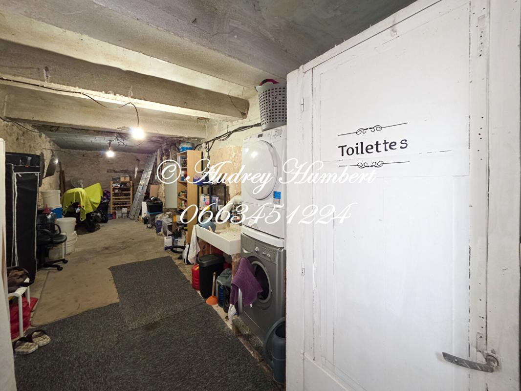 LA TOUR-D'AIGUES LUBERON, La bastide des JOURDANS, Maison de village avec balcon, atelier ? charme et authenticité au coeur du Luberon 18