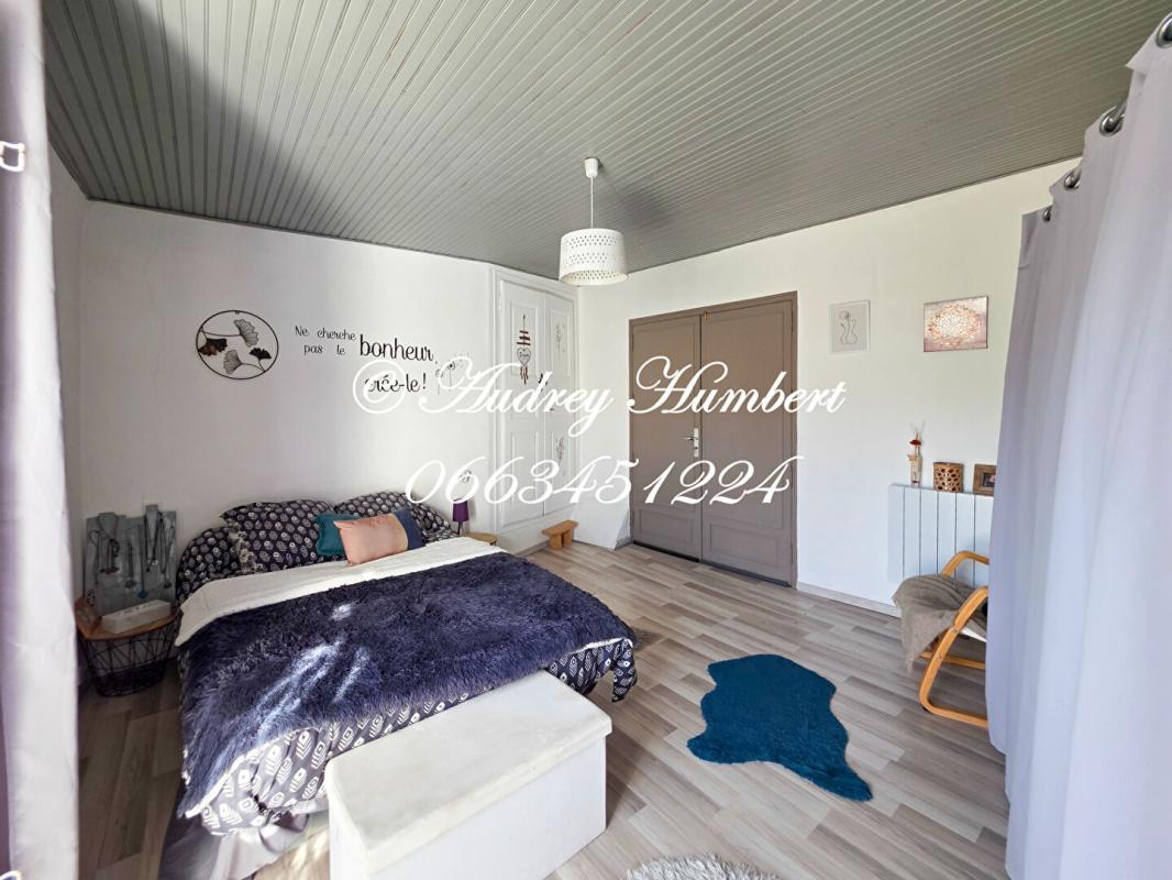 LA TOUR-D'AIGUES LUBERON, La bastide des JOURDANS, Maison de village avec balcon, atelier ? charme et authenticité au coeur du Luberon 6