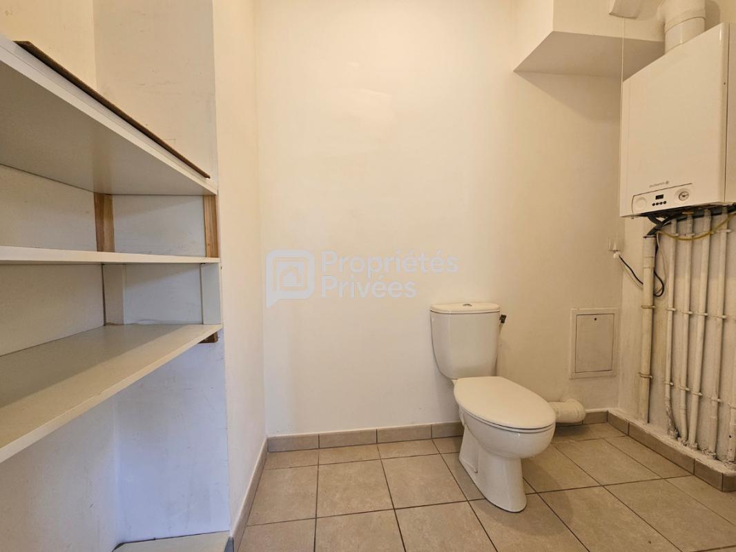 NOISY-LE-SEC Appartement 3 pièces de 68 m², Noisy-le-Sec Centre avec terrasse, balcon et parking! 16