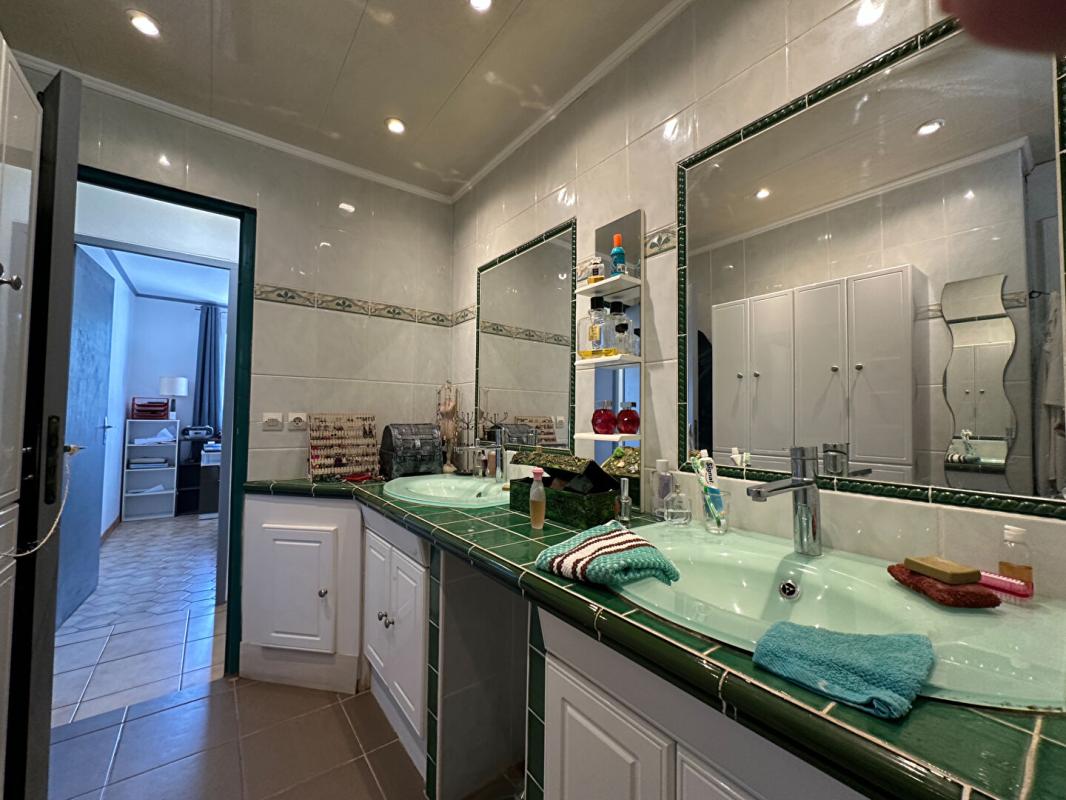 TARADEAU Maison 113 m2 avec studio  -Grand GARAGE - 1300 m2 de terrain 7