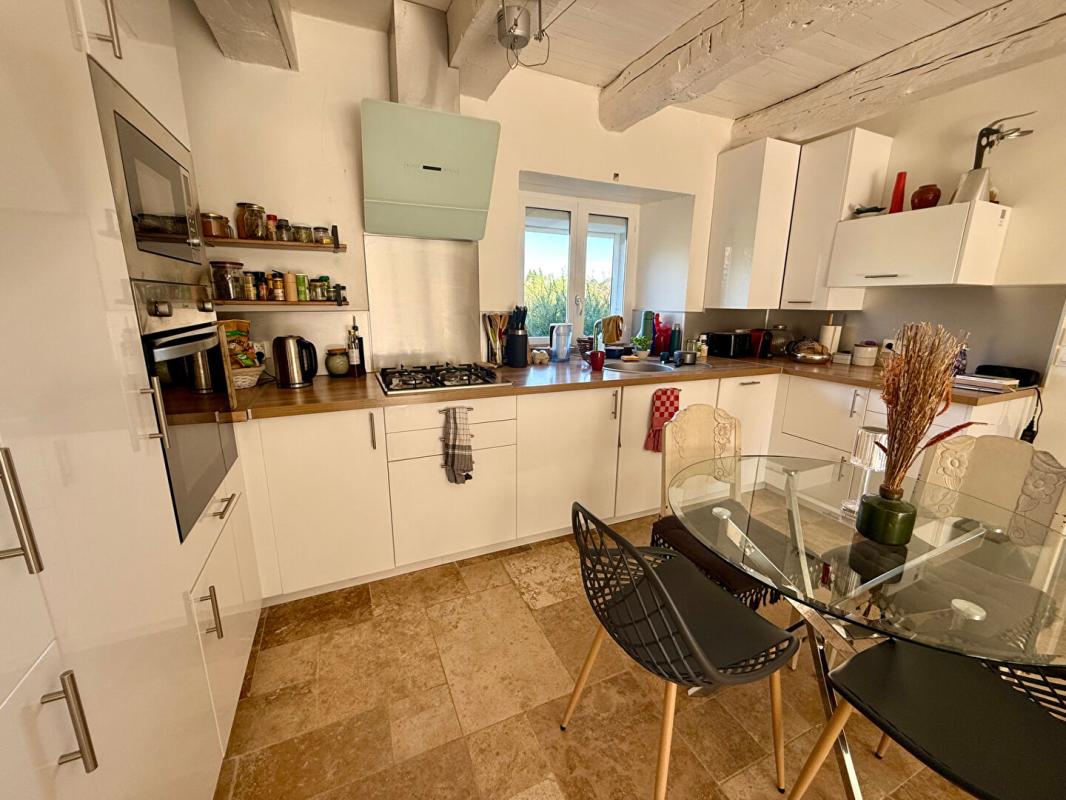 MONTREM Ensemble immobilier rénové avec prestations de qualité - Cadre naturel et potentiel professionnel 12