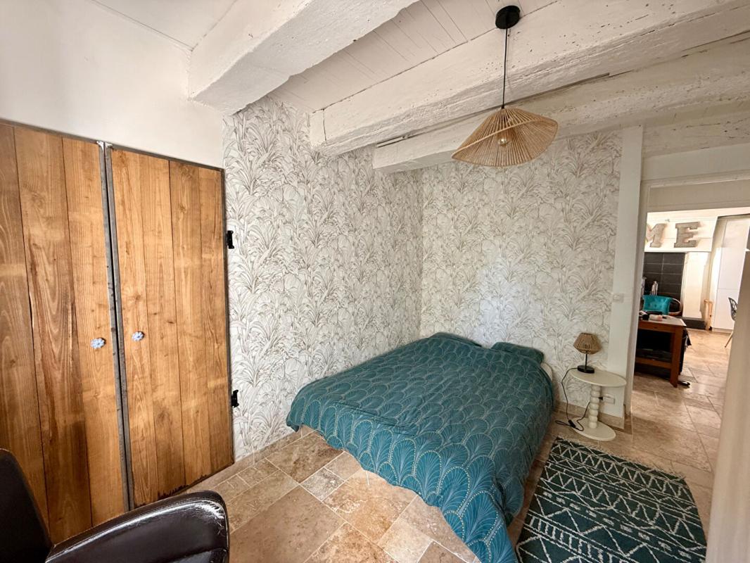 MONTREM Ensemble immobilier rénové avec prestations de qualité - Cadre naturel et potentiel professionnel 13