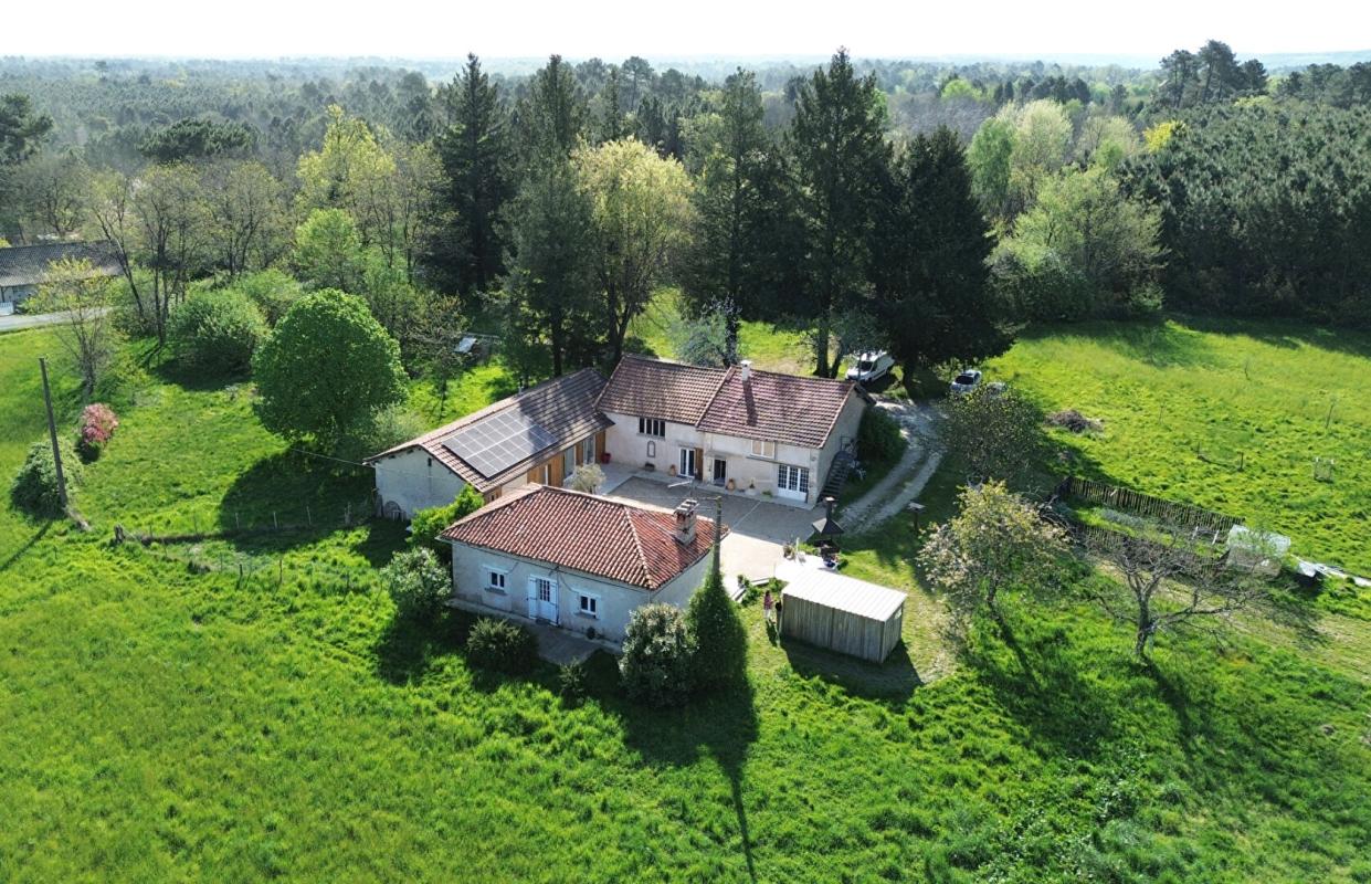 MONTREM Ensemble immobilier rénové avec prestations de qualité - Cadre naturel et potentiel professionnel 2