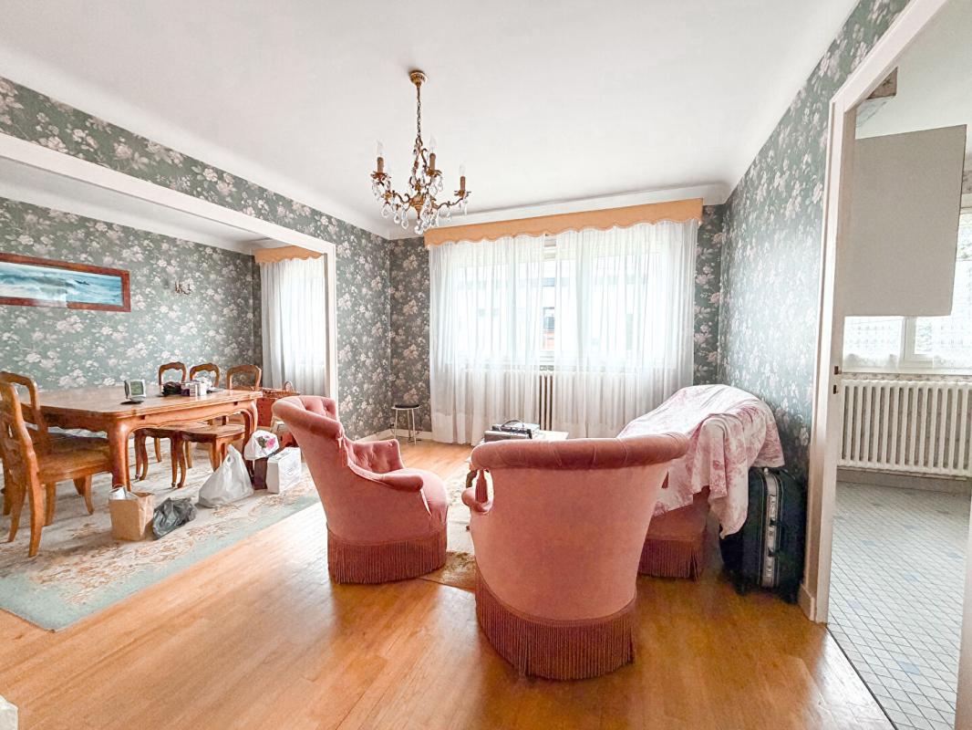 SAINT-HERBLAIN MAISON BOUVARDIERE 2 chambres et bureau 1