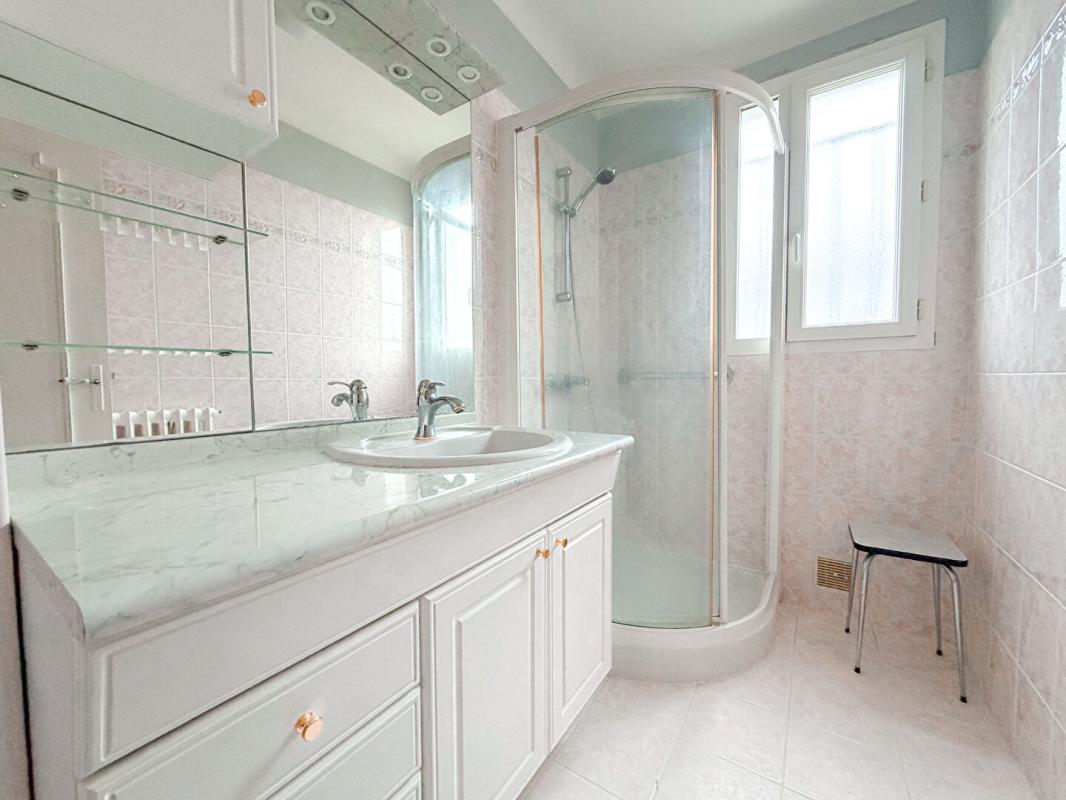 SAINT-HERBLAIN MAISON BOUVARDIERE 2 chambres et bureau 7