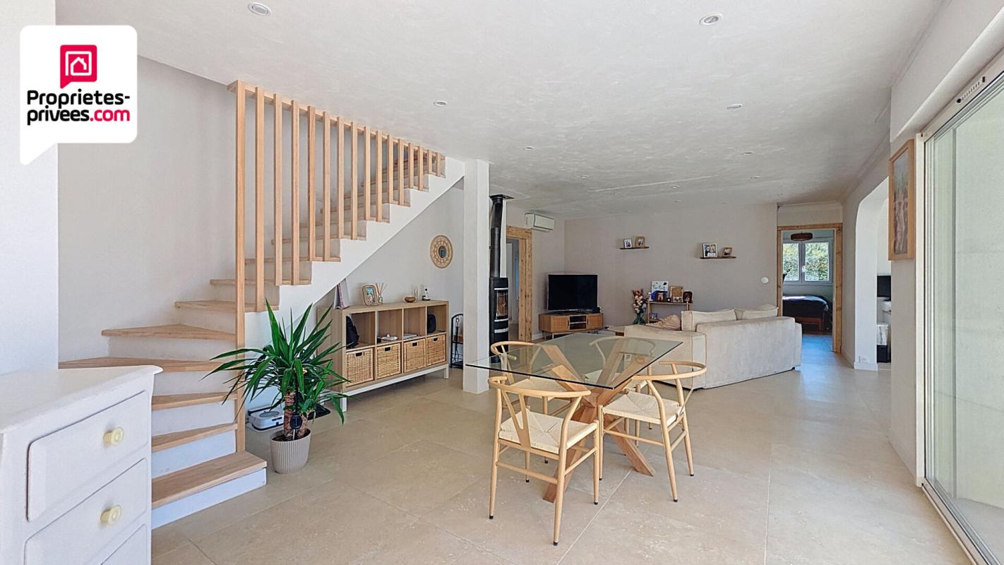 SAINT-CEZAIRE-SUR-SIAGNE VILLA 5 PIECES  143 m2 AVEC PISCINE , GRAND GARAGE SUR TERRAIN PLAT DE 1500 M2 7