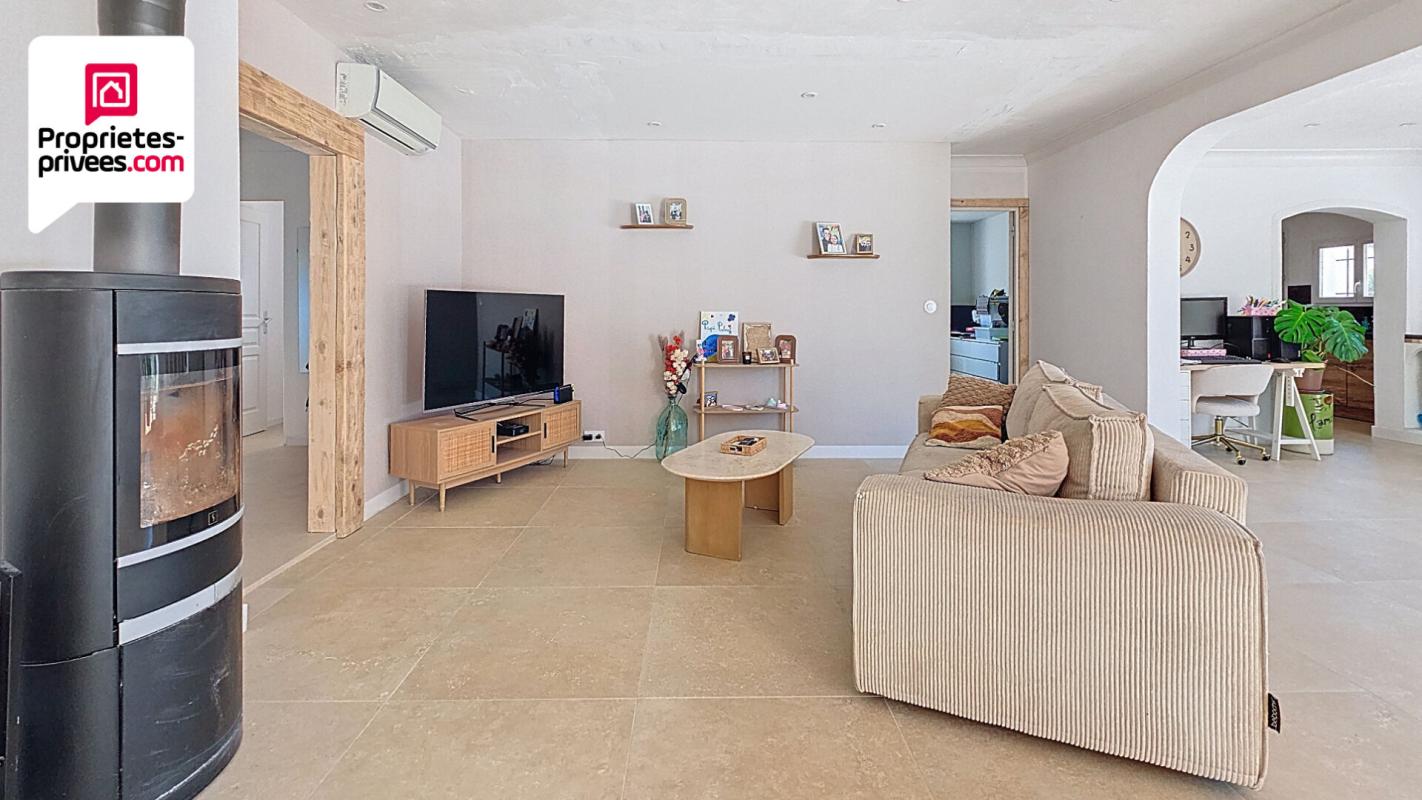 SAINT-CEZAIRE-SUR-SIAGNE VILLA 5 PIECES  143 m2 AVEC PISCINE , GRAND GARAGE SUR TERRAIN PLAT DE 1500 M2 9