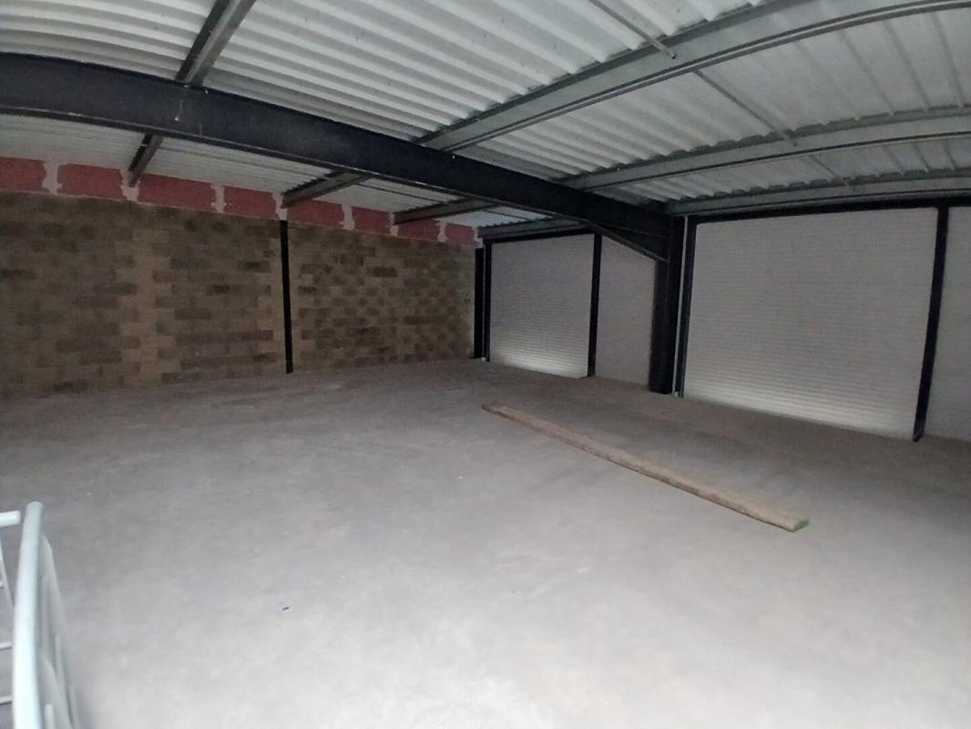 BEZIERS 34500 BEZIERS -  LOCAUX COMMERCIAUX, ZONE DE MERCORAN 3