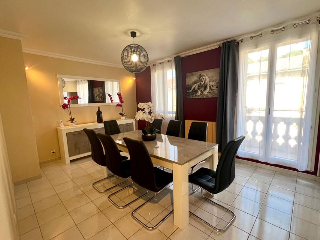 APT EXCEPTIONNEL :  IMMEUBLE  CENTRE VILLE - IDEAL PROFESSIONS LIBERALES 16