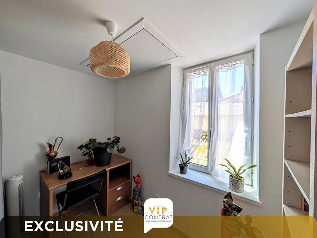 MORTAGNE-SUR-GIRONDE GARANTIE PROTEC+ 12 MOIS INCLUS ! Maison de ville 12