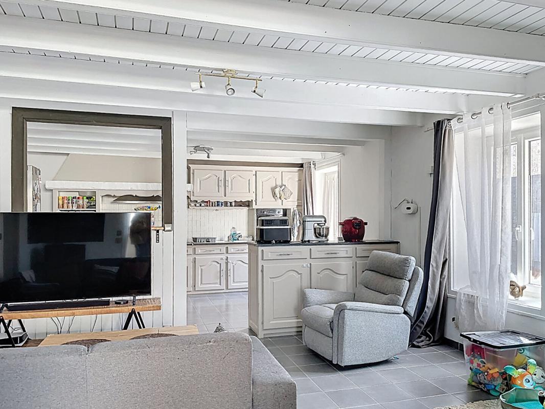 SAINT-JEAN-DE-LIVERSAY Maison de charme 103 m² avec grenier aménageable - prête à vivre 2