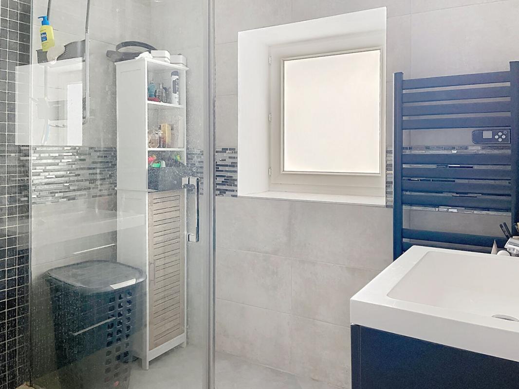 SAINT-JEAN-DE-LIVERSAY Maison de charme 103 m² avec grenier aménageable - prête à vivre 9