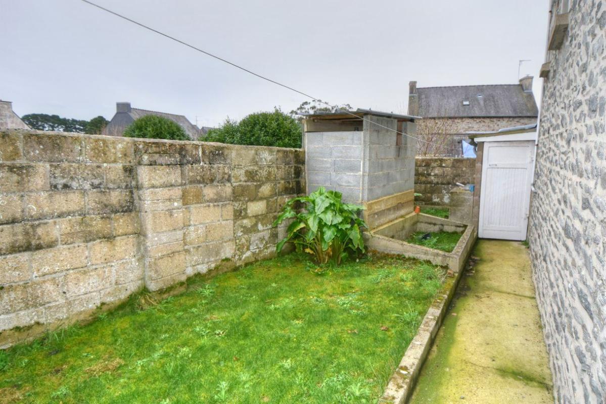 TREGUIER Maison à 900 m  des commodités 17