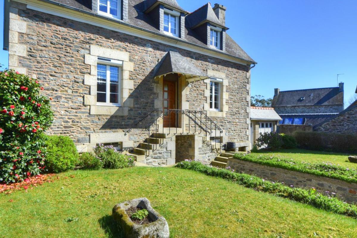 TREGUIER Maison à 900 m  des commodités 2