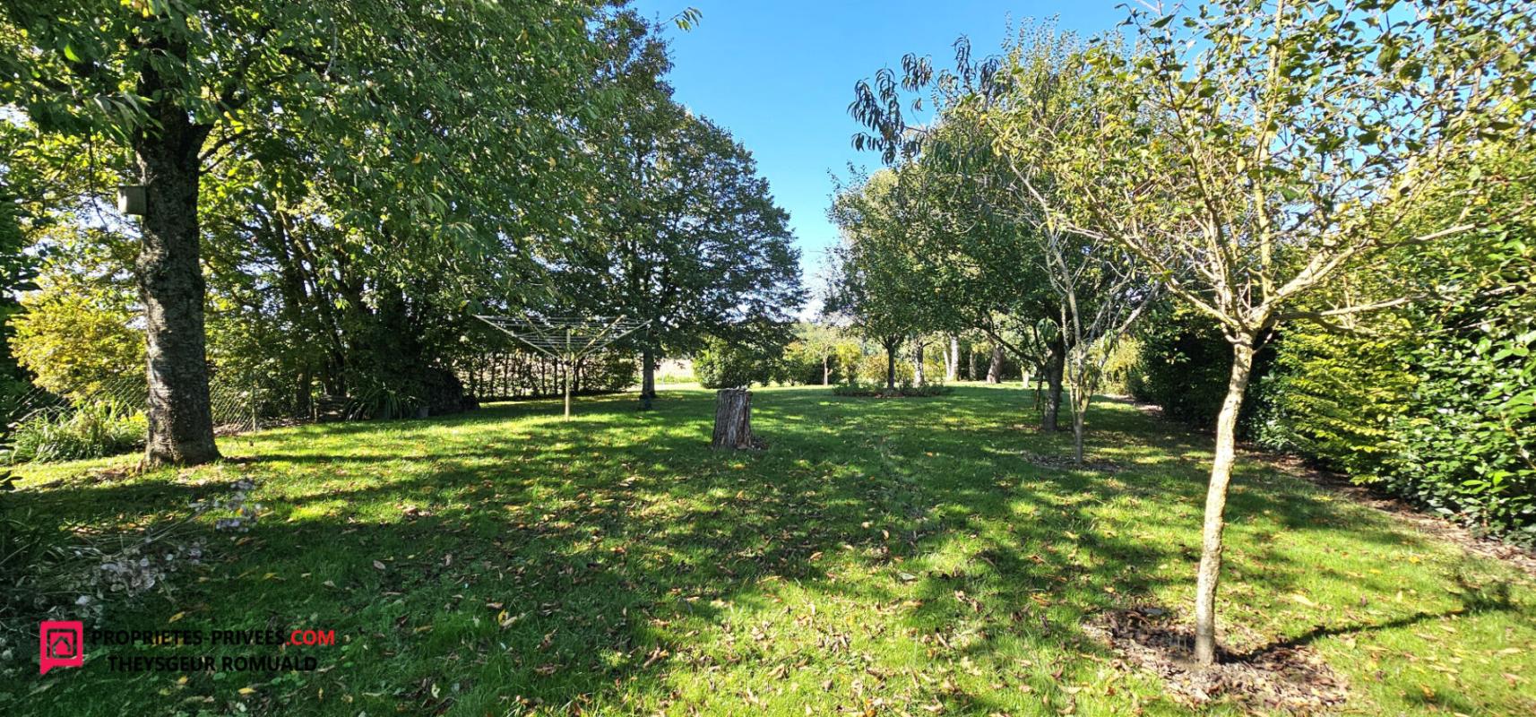 PIFFONDS Maison Piffonds 7 pièce(s) 204 m2 12