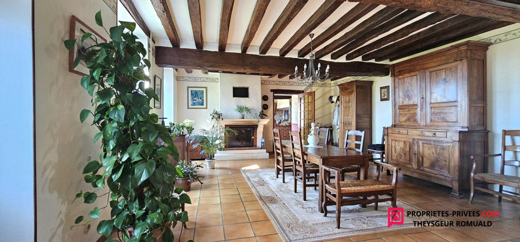 PIFFONDS Maison Piffonds 7 pièce(s) 204 m2 5