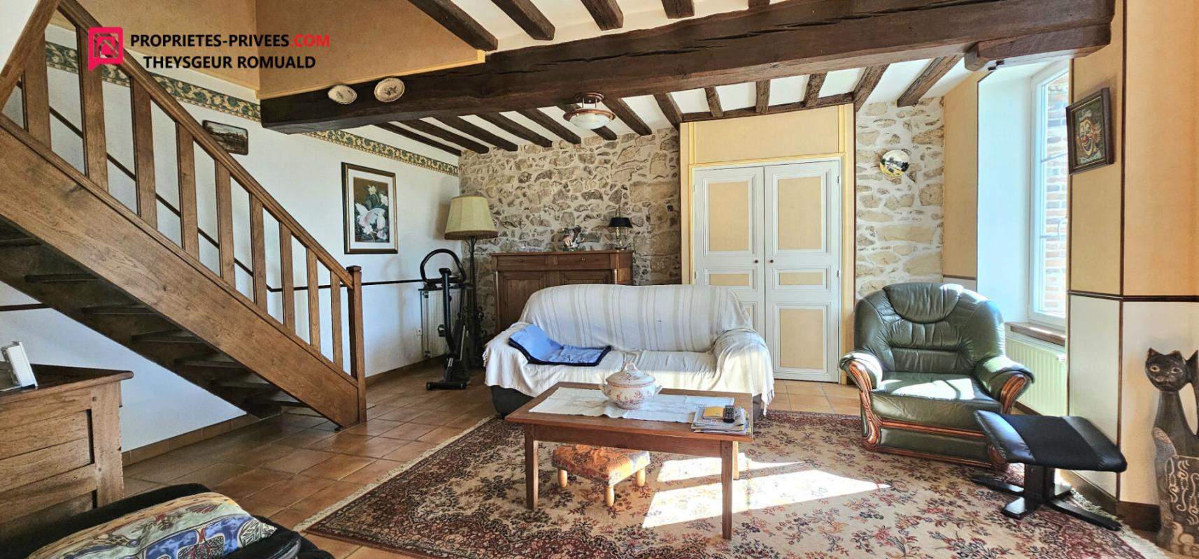 PIFFONDS Maison Piffonds 7 pièce(s) 204 m2 6