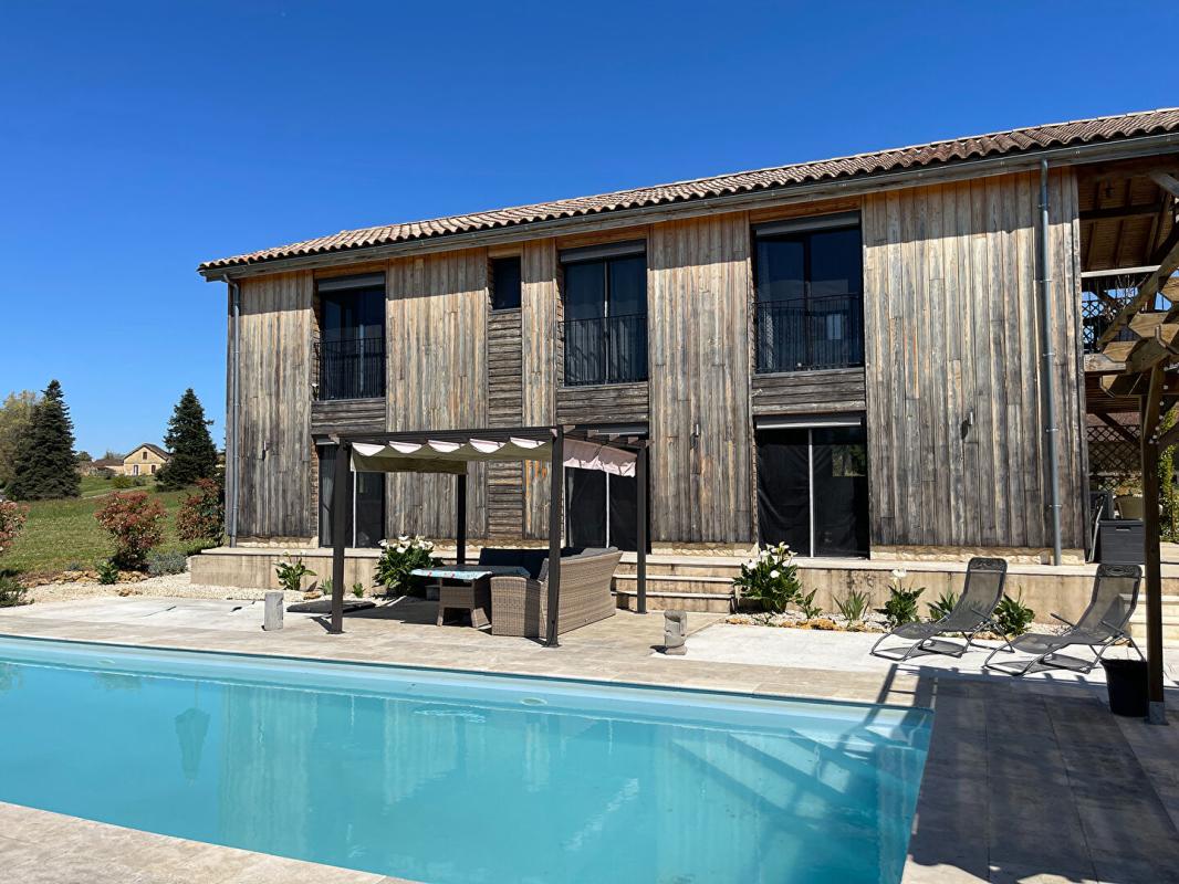 SAINT-AVIT-SENIEUR Maison récente de style séchoir à tabac, lumière, confort et village à pied 1