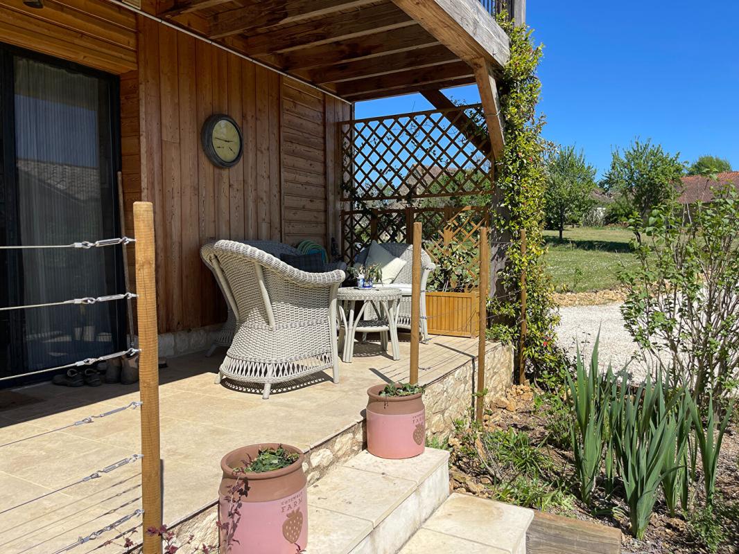 SAINT-AVIT-SENIEUR Maison récente de style séchoir à tabac, lumière, confort et village à pied 15