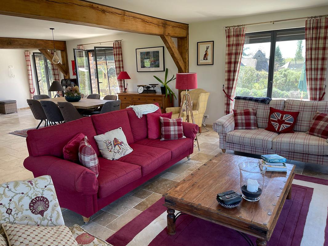 SAINT-AVIT-SENIEUR Maison récente de style séchoir à tabac, lumière, confort et village à pied 5