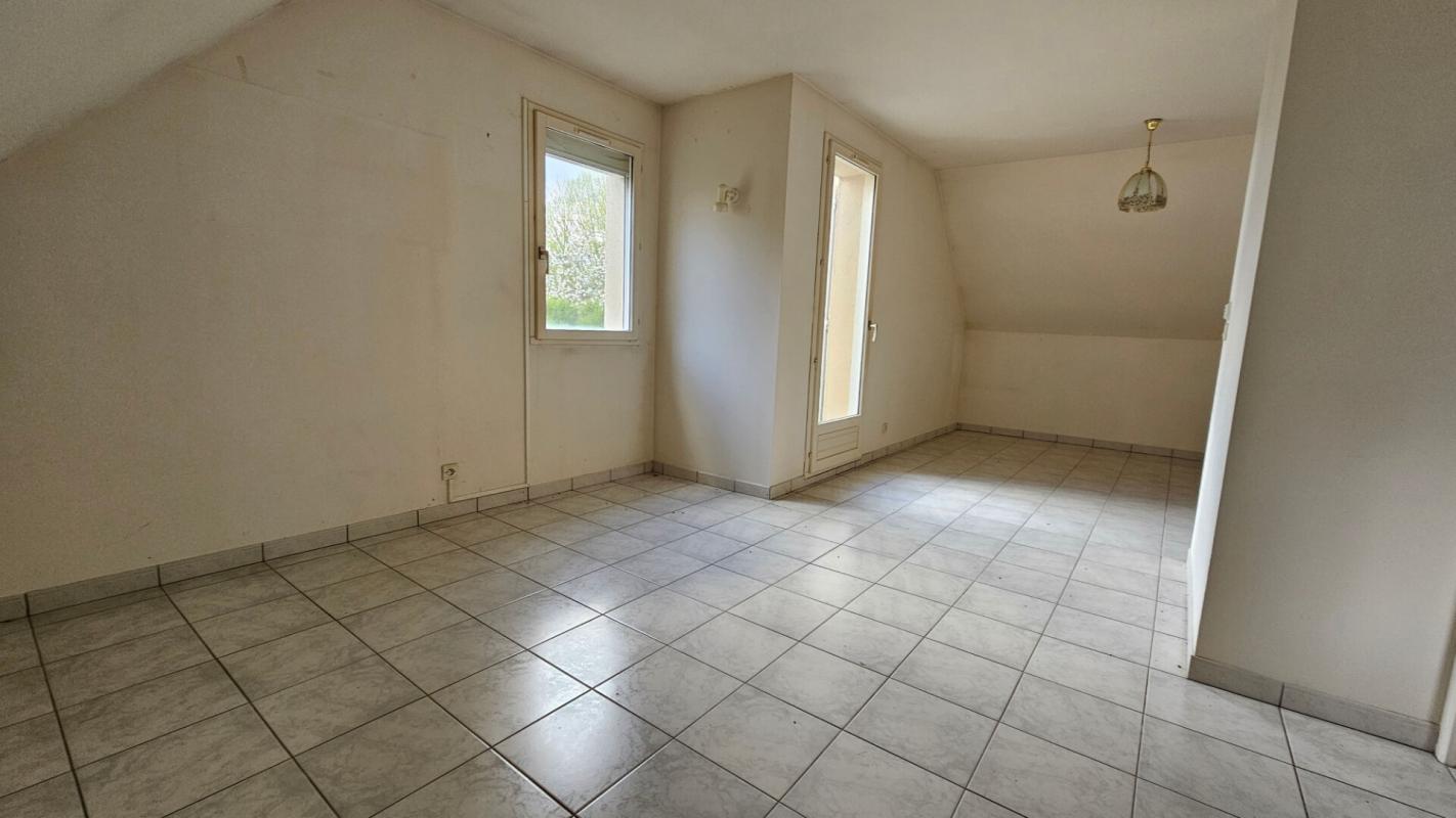 GAMBAIS Gambais centre / Maison 135 m2 / 3 chambres / N12 à 2 mn 10