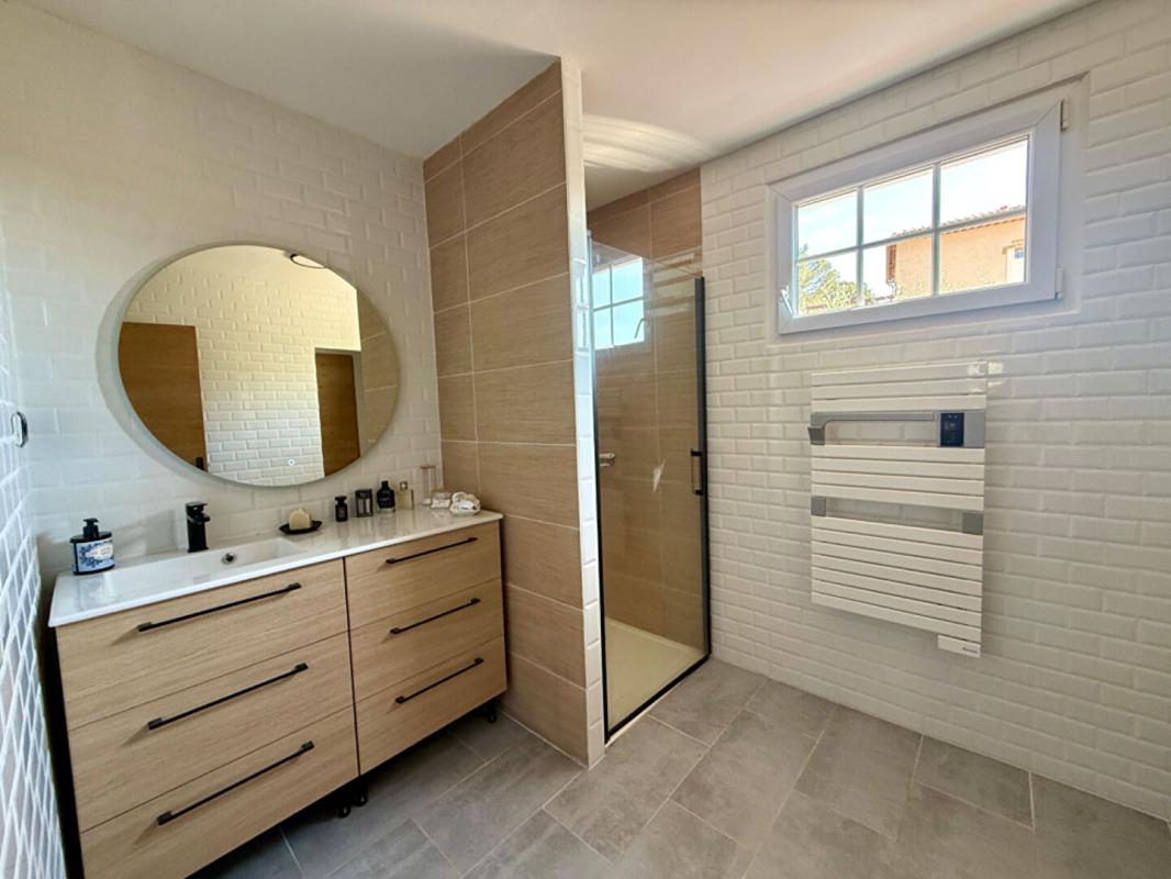 ISTRES Maison de plain pied avec piscine 10