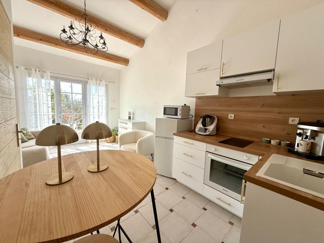 ISTRES Maison de plain pied avec piscine 12