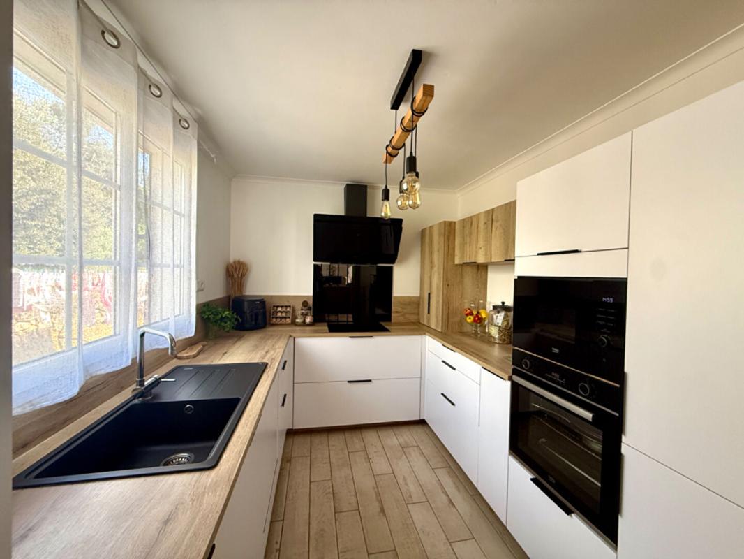 ISTRES Maison de plain pied avec piscine 6