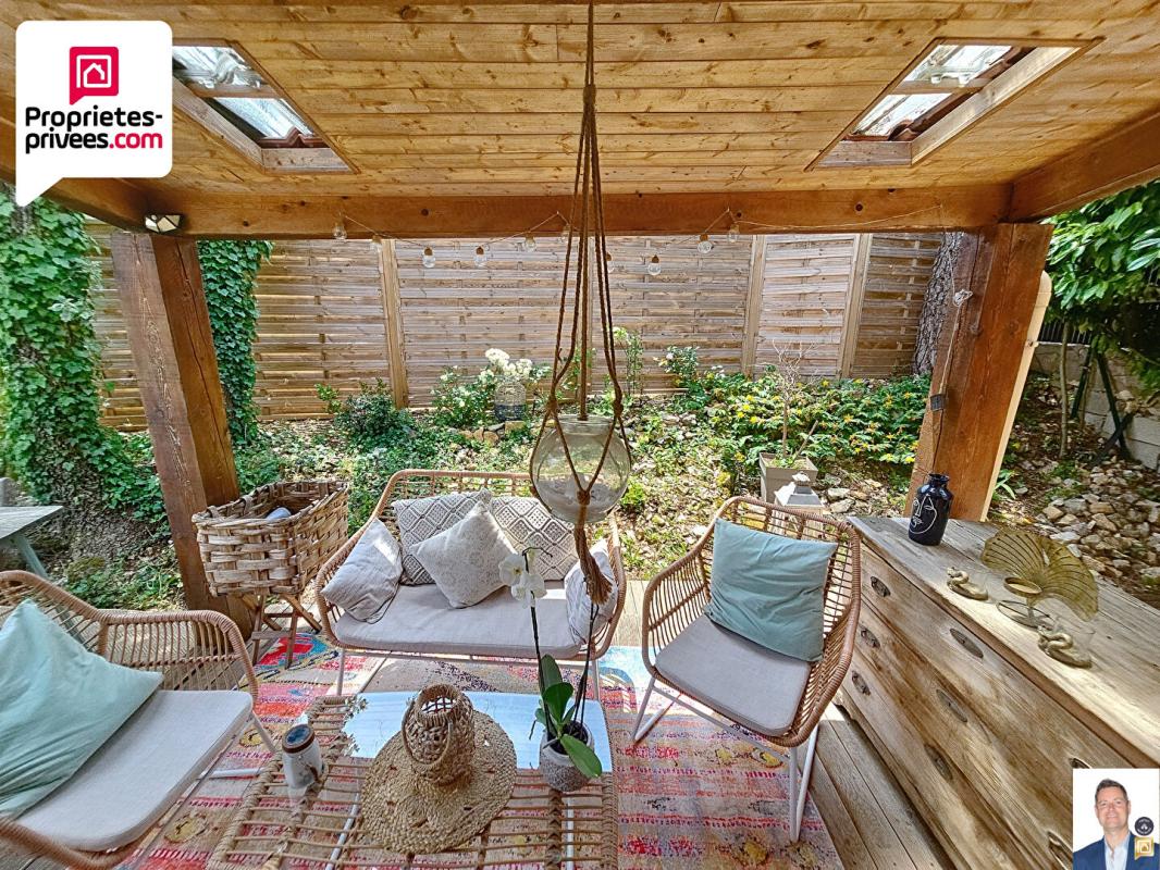 SAINT-CEZAIRE-SUR-SIAGNE Maison Duplex jumelée 3 pièces avec Jardin et Place de parking dans résidence 7