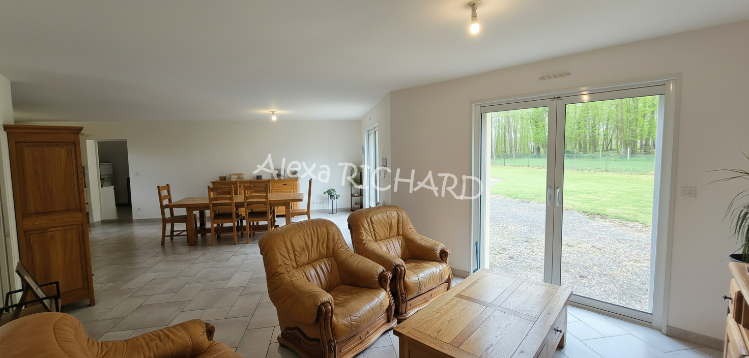 SEBECOURT Maison plain pied  Rez-de-chaussée 3 chambres à vendre 147m2 5