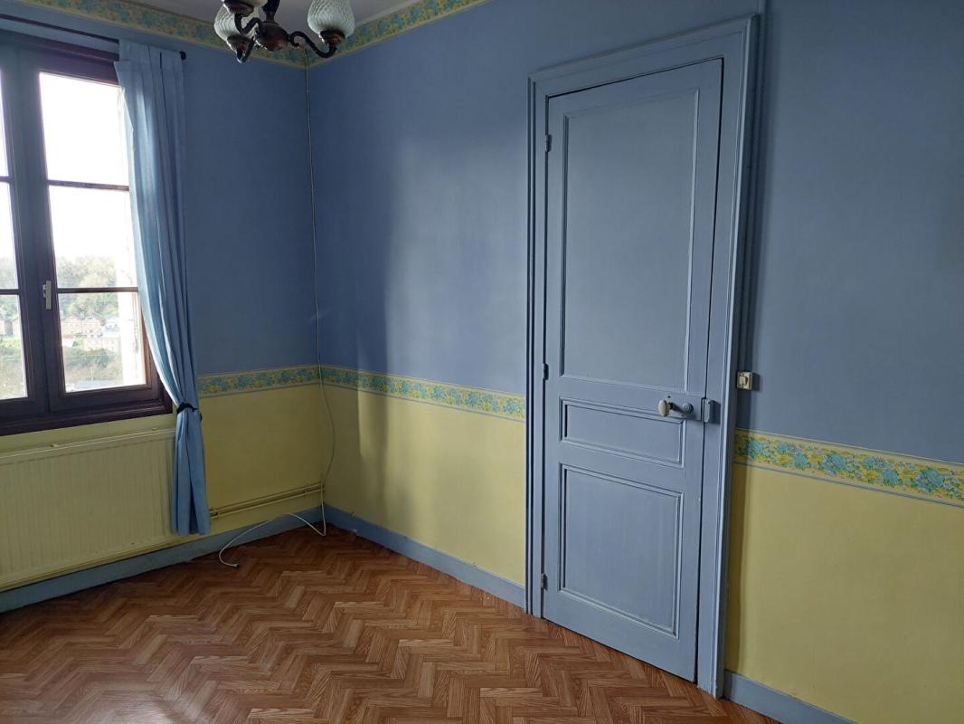 BOLBEC Ancien corp de ferme avec maison et dépendances 10