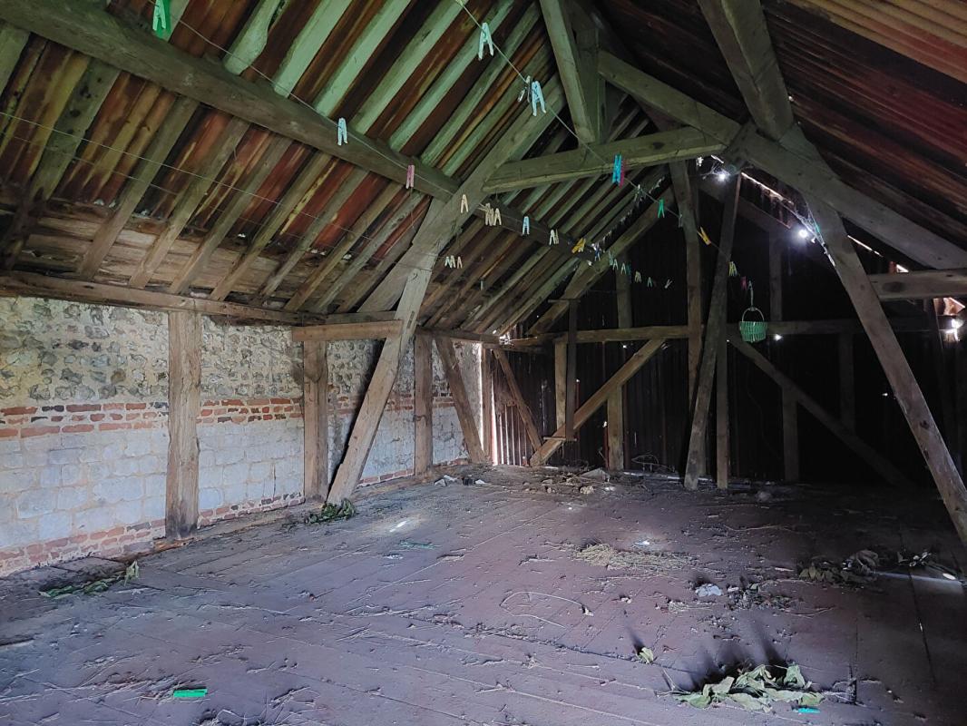 BOLBEC Ancien corp de ferme avec maison et dépendances 18