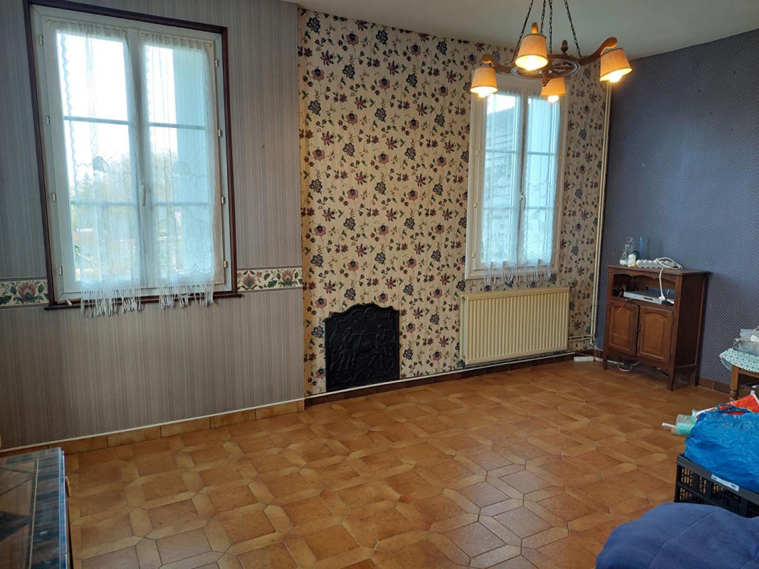 BOLBEC Ancien corp de ferme avec maison et dépendances 6