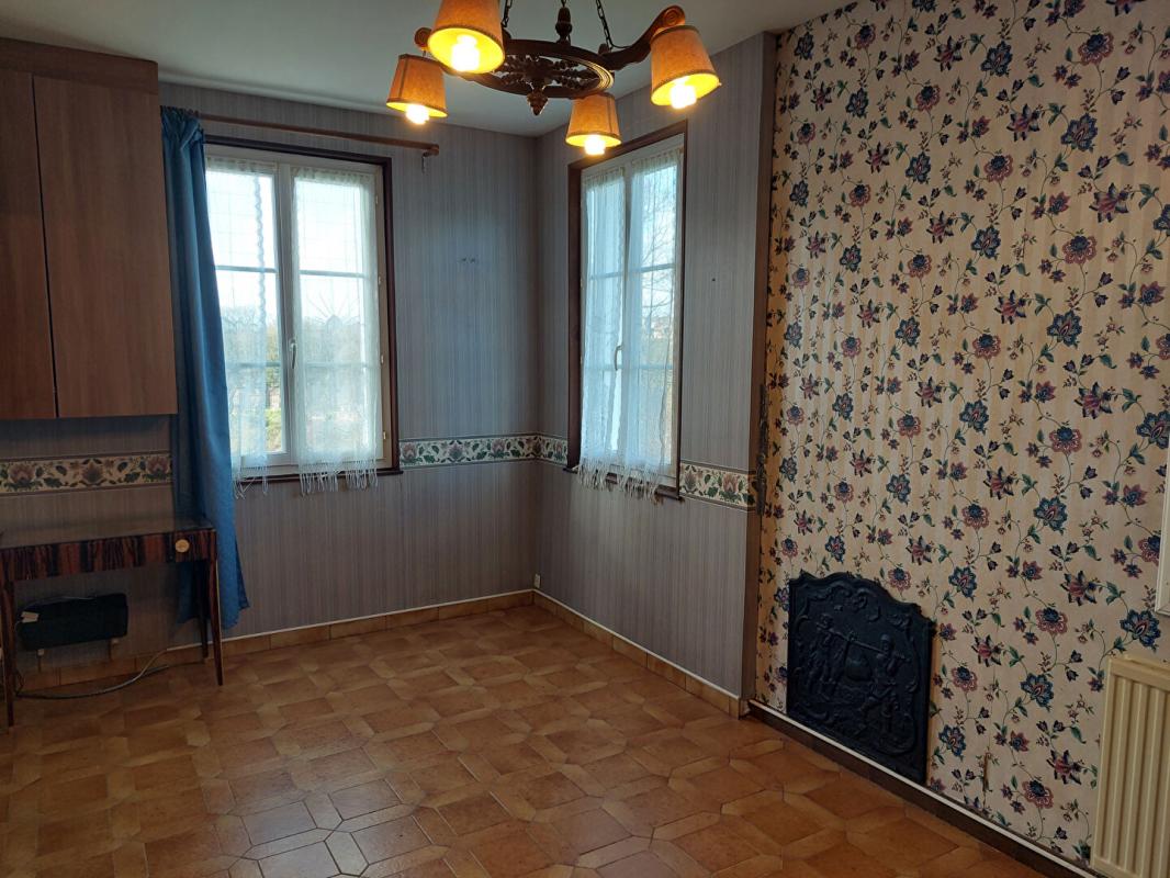 BOLBEC Ancien corp de ferme avec maison et dépendances 7