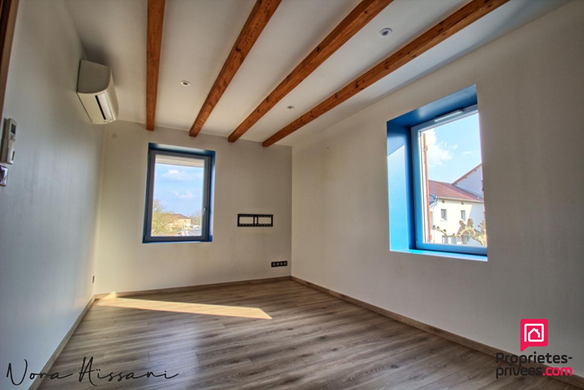 ABERGEMENT-LA-RONCE Maison 11