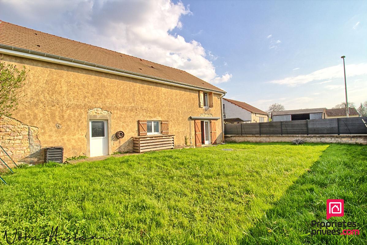 ABERGEMENT-LA-RONCE Maison 2