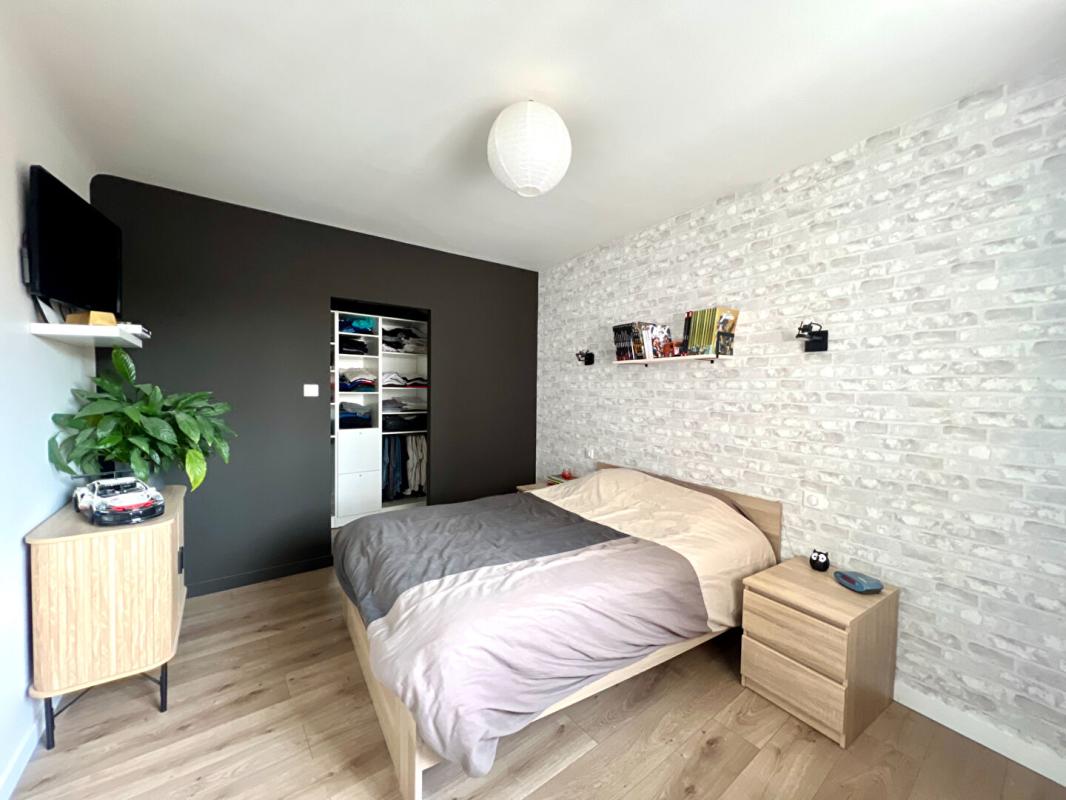 ENVAL Maison avec jardin et grange 6